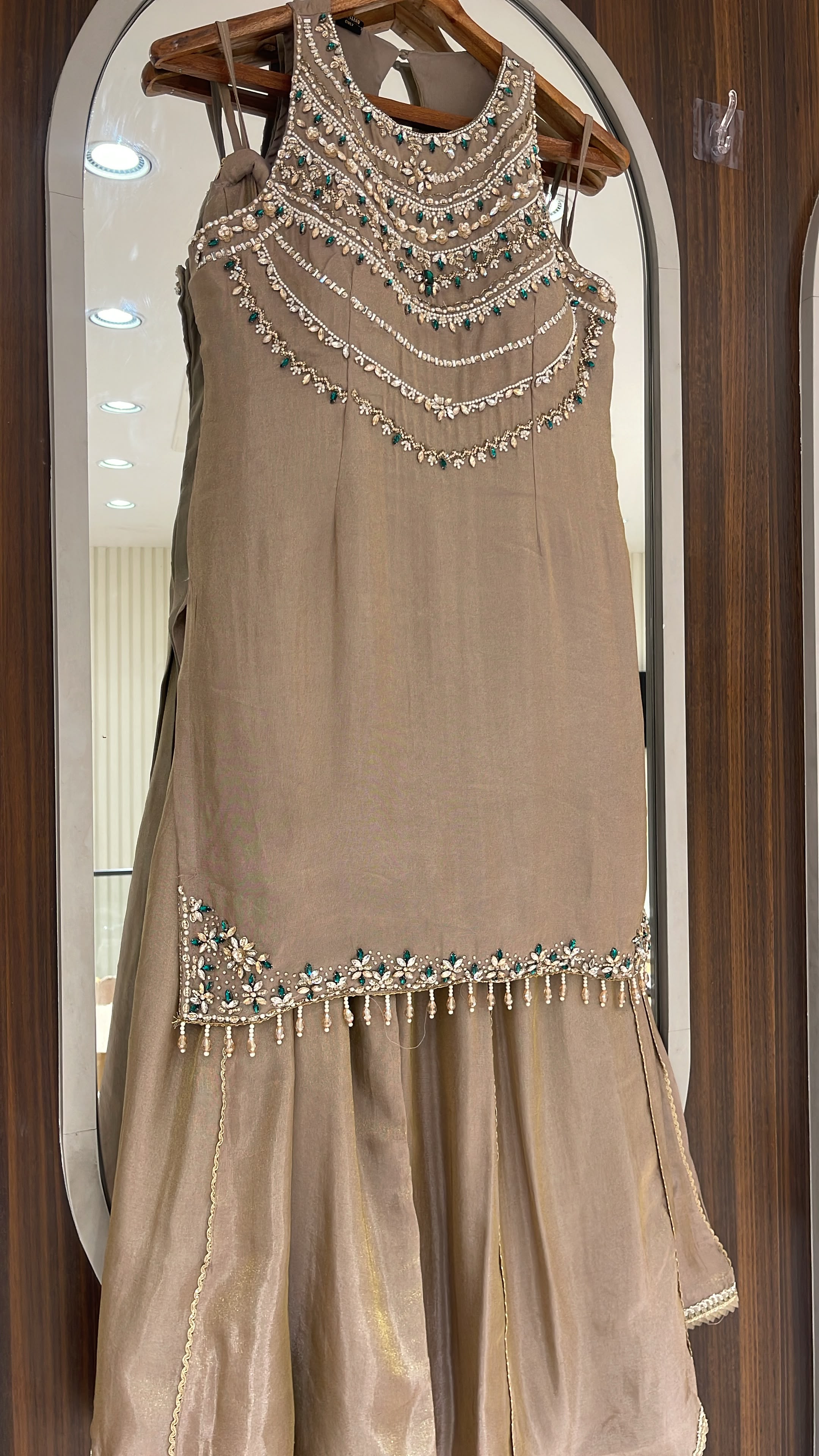 Ready to Wear - Suits - Size 40 - Light Brown