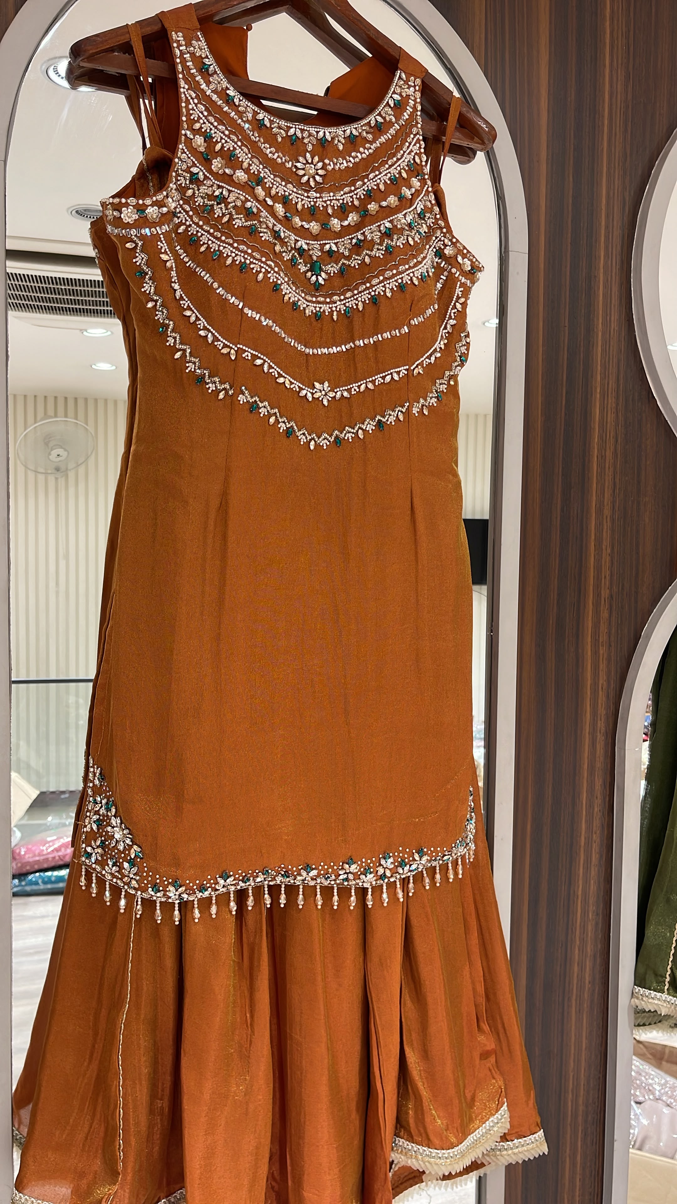 Ready to Wear - Suits - Size 40 - Rust